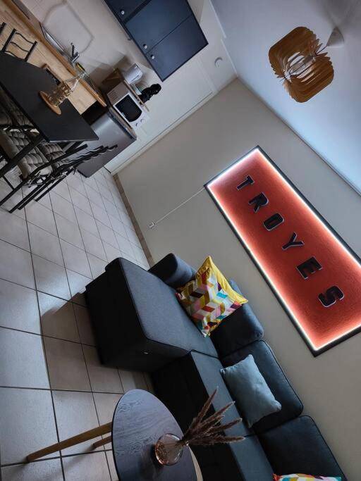 Appartement Gare Hyper Centre Ville Troyes Esterno foto